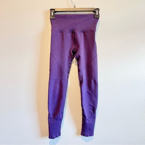 Alphalete Women’s Pants OG Revival Purple High Waist Leggings Size Small - Picture 1 of 12